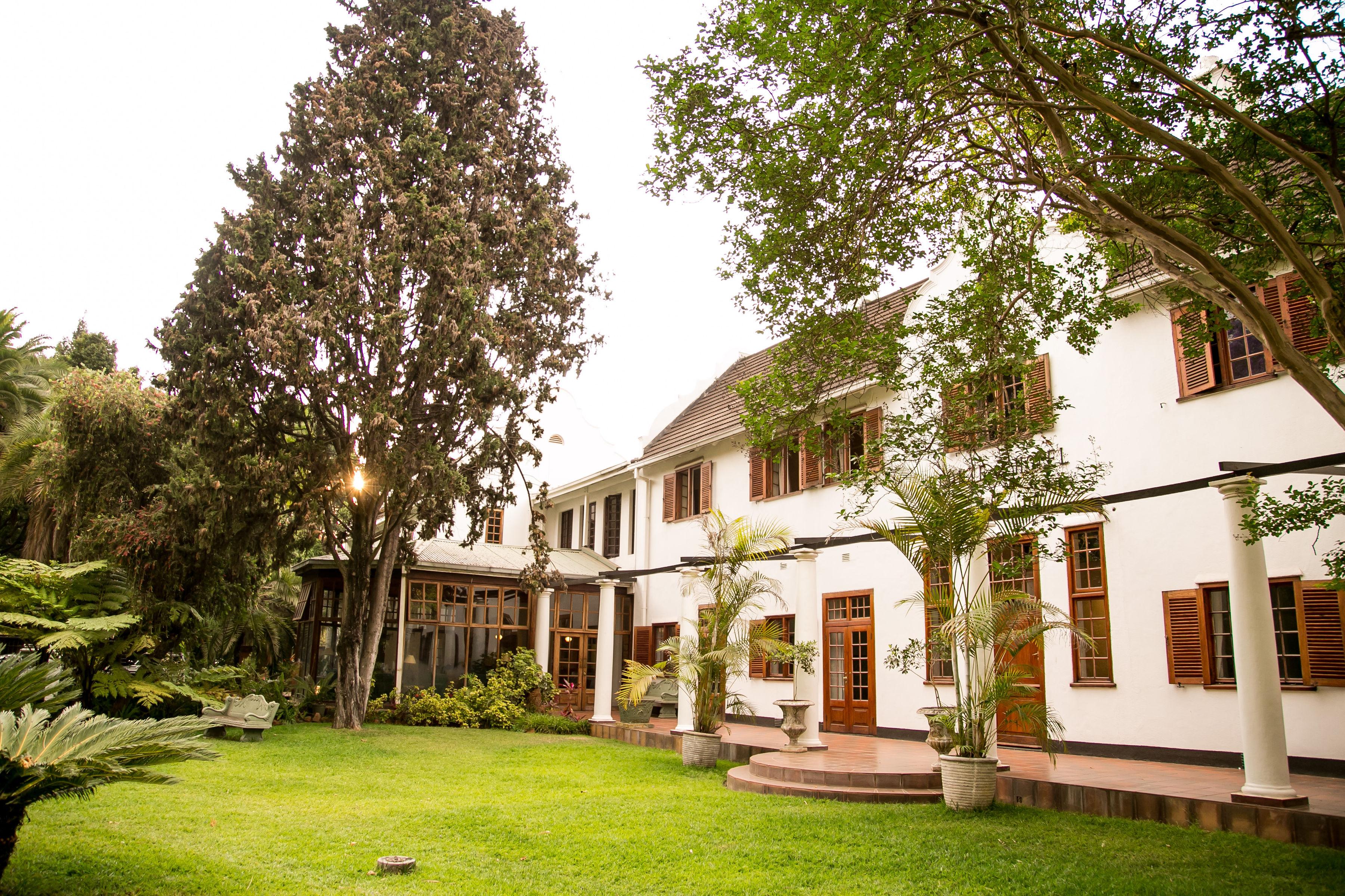 Bronte Hotel Harare Exterior photo