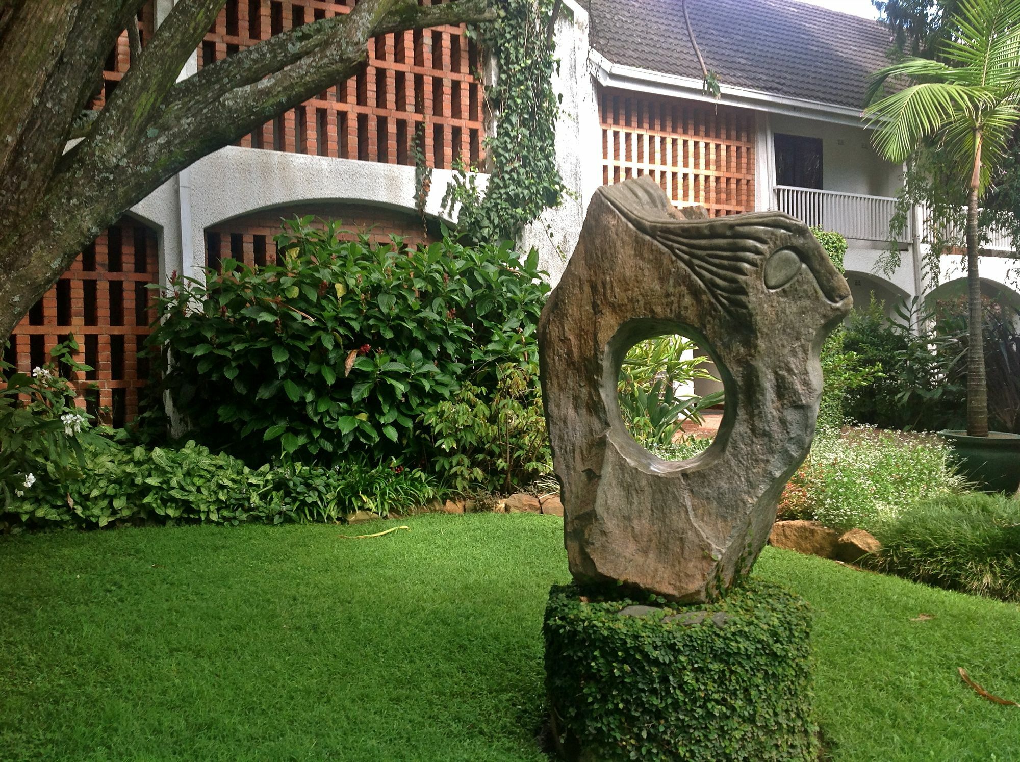 Bronte Hotel Harare Exterior photo